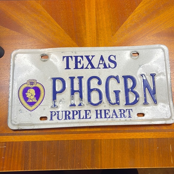 License plate-purple heart-Texas - Picture 1 of 5
